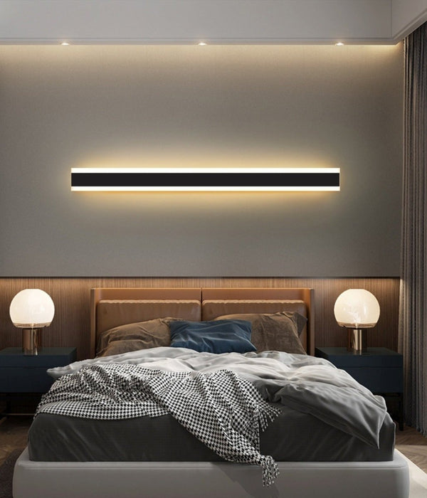 Heinrich Outdoor Wall Lamp