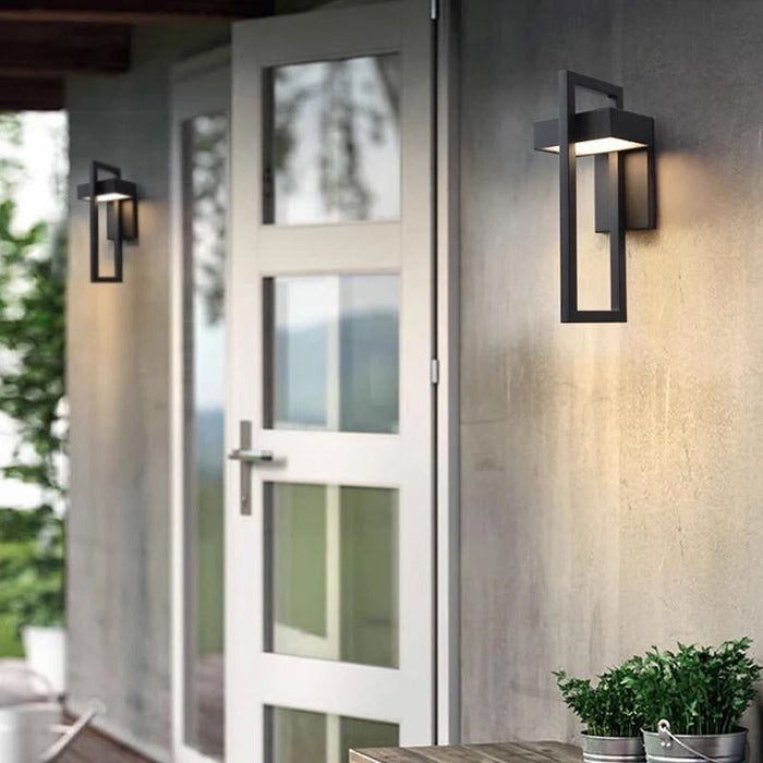 Helioq Outdoor Wall Lamp