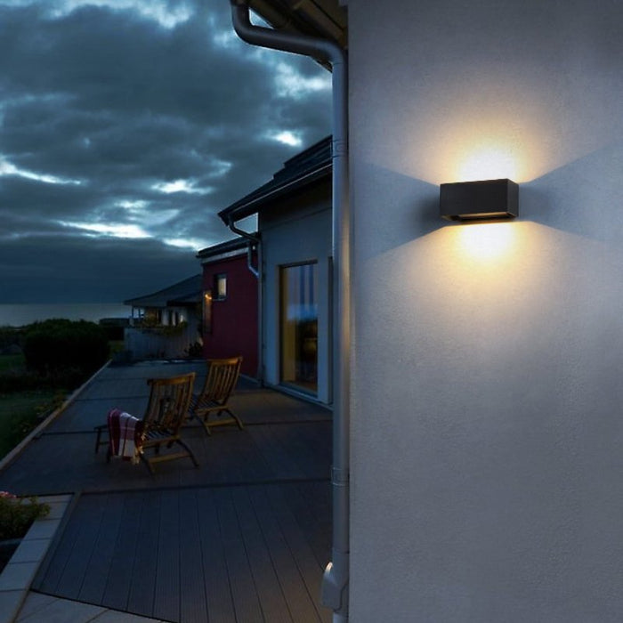 Lucerne Outdoor Wall Lamp