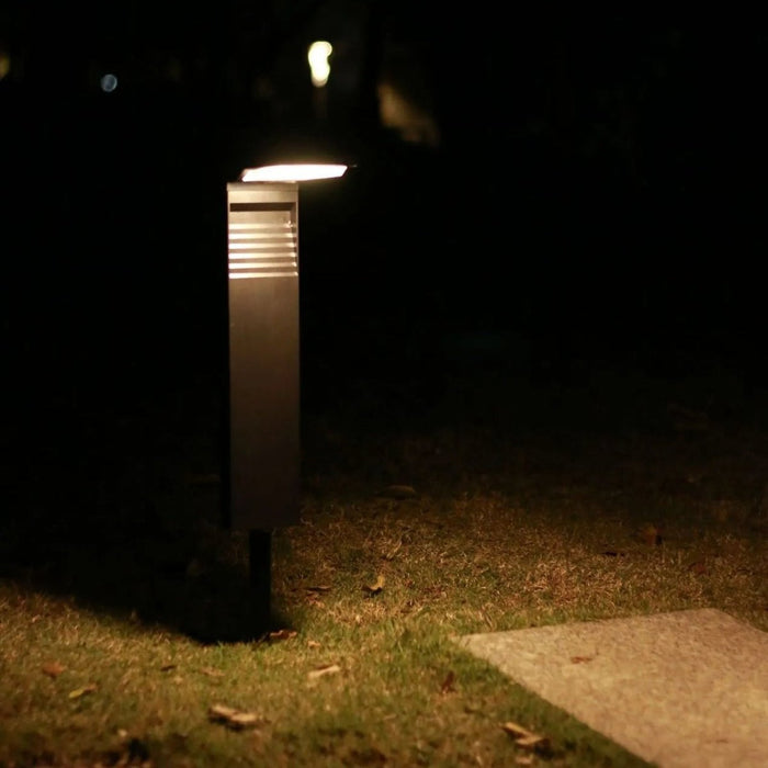 Lucas Outdoor Garden Lamp