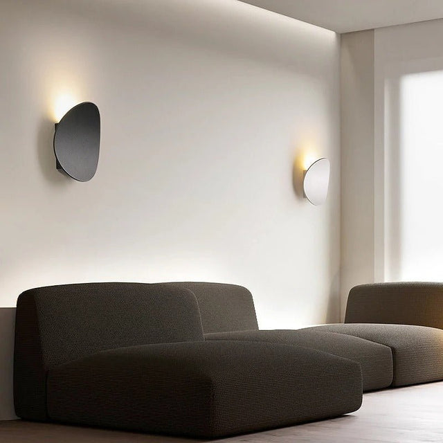 Leander Wall Lamp