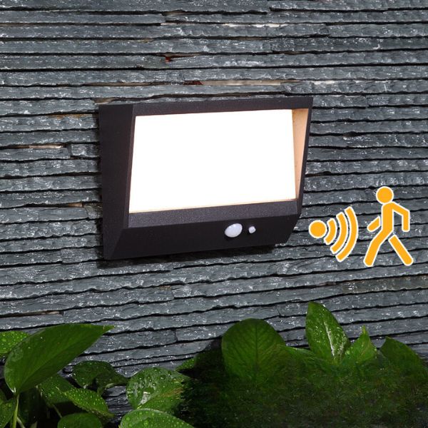 Kera Outdoor Wall Lamp
