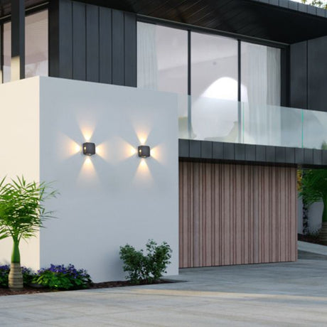 Pharos Outdoor Wall Lamp