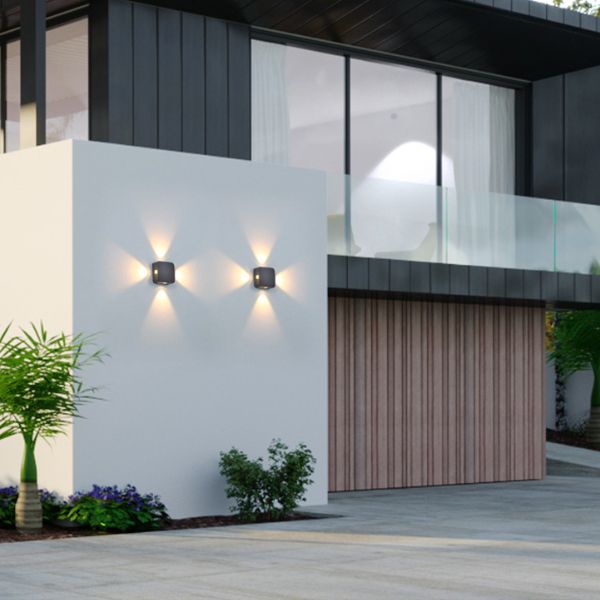 Pharos Outdoor Wall Lamp