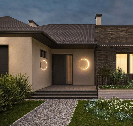 Sophie Outdoor Wall Lamp